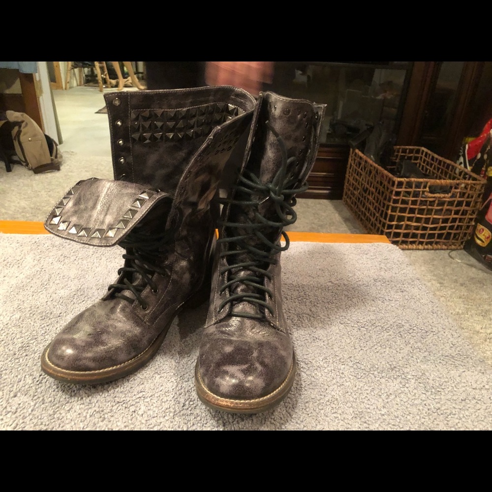 Grey tie dye vegan boots